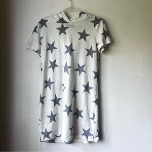 Matrushka Construction White & Gray Star Hooded Short Sleeve Coverup Dress M